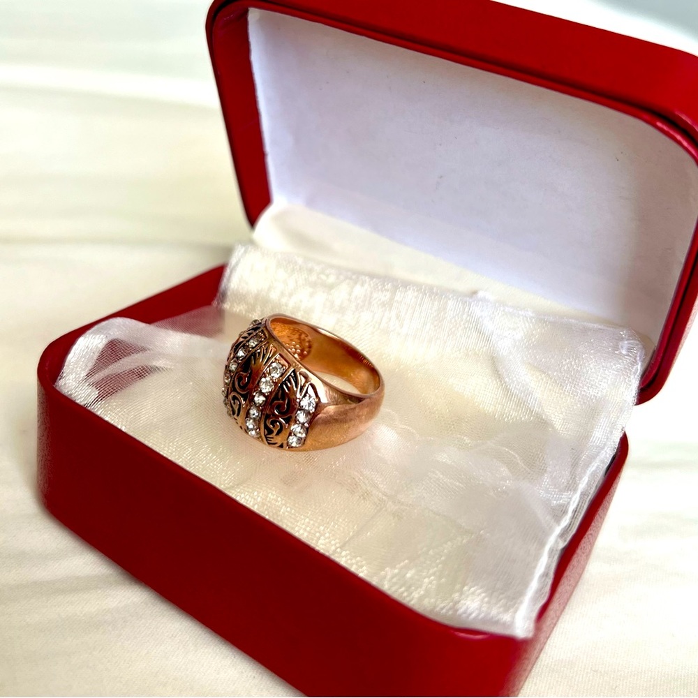 Ring - Picture 4 of 5
